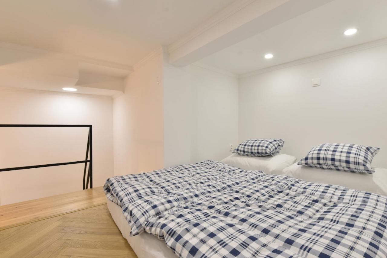 Apartman S Balkonom Trenčín المظهر الخارجي الصورة